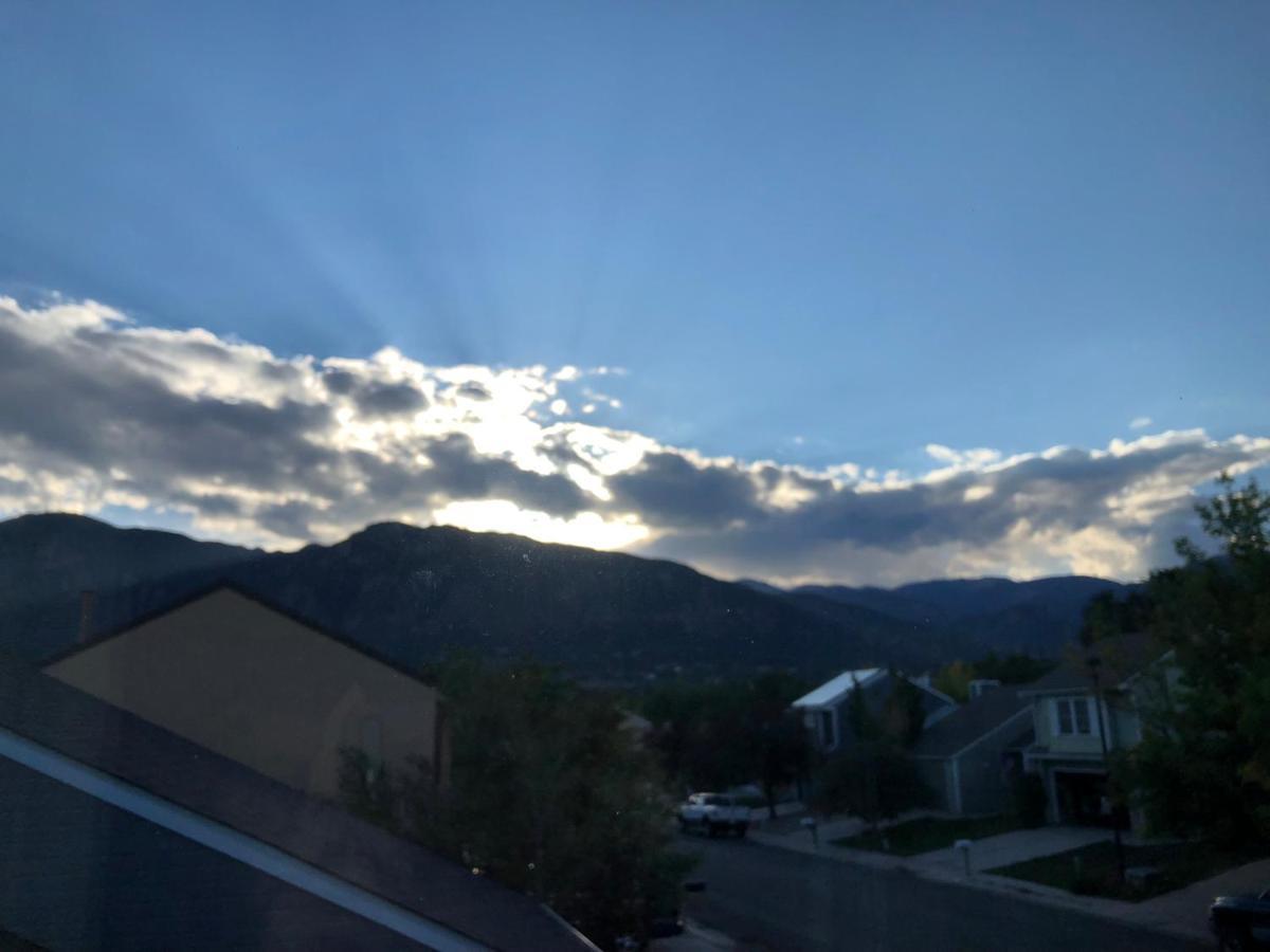 A Colorado With A View - King Homestay Colorado Springs
